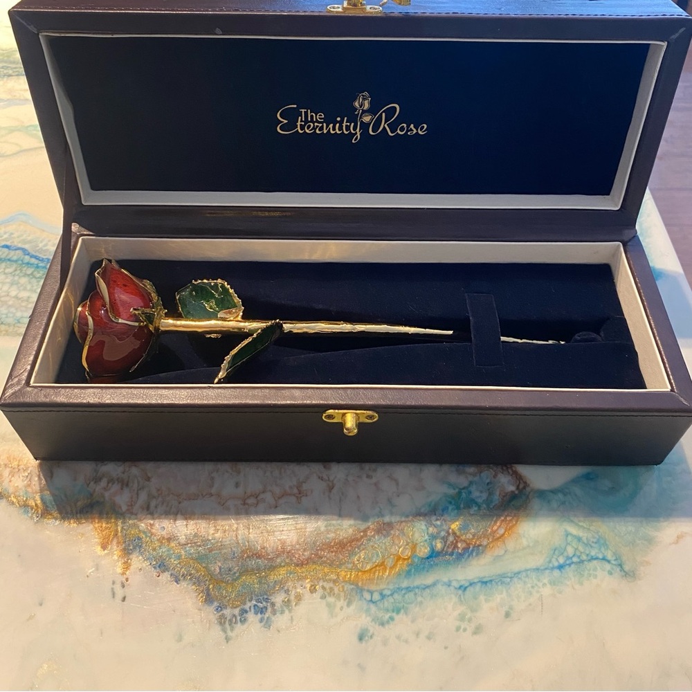 The Eternity Rose, Gold Dipped in 24k Gold, Natural Rose in Presentation Box